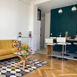 2 Bedroom - Hyper Center - Kitchen - Tramway - Balcony - Air Conditioner - Wifi * Nice
