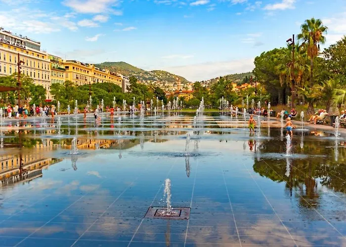 Appartamento 2 Bedroom - Hyper Center - Kitchen - Tramway - Balcony - Air Conditioner - Wifi